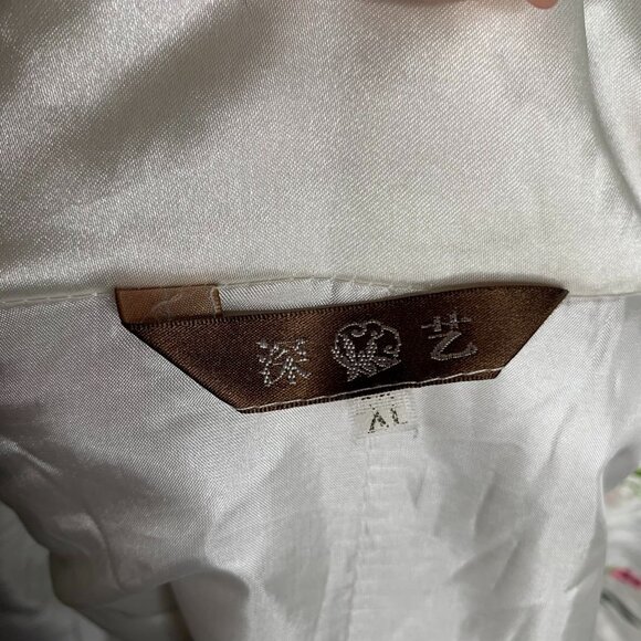 Embroidered Asian Style Vest M White Real Fur Trim Frog Buttons Zip Pockets - Picture 7 of 7